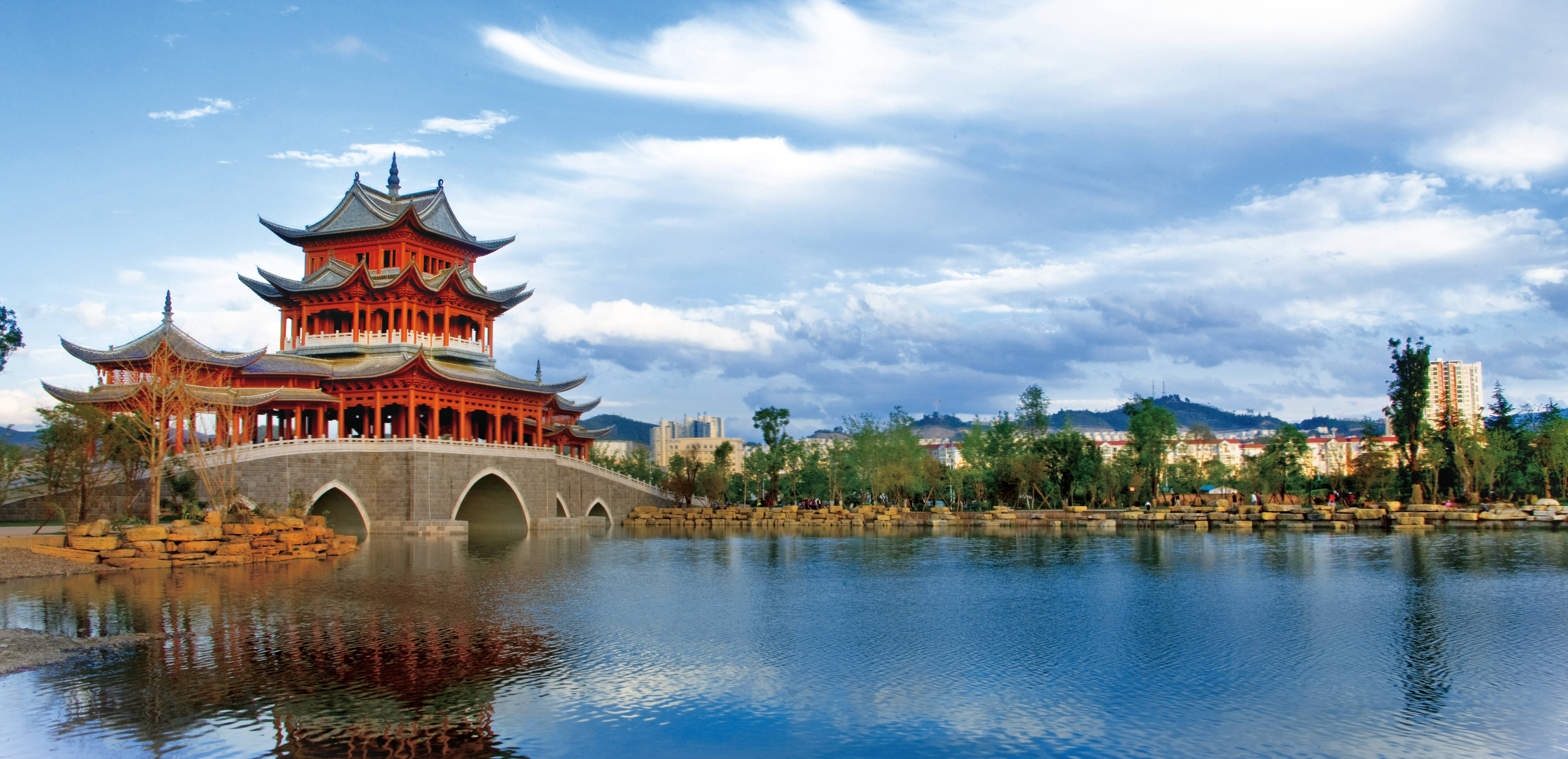 解码文化自信的城市样本|碧玉清溪气自华