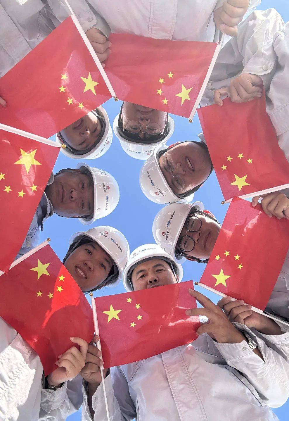国庆系列特辑（一）丨与国旗同框、与祖国同行、为祖国庆生