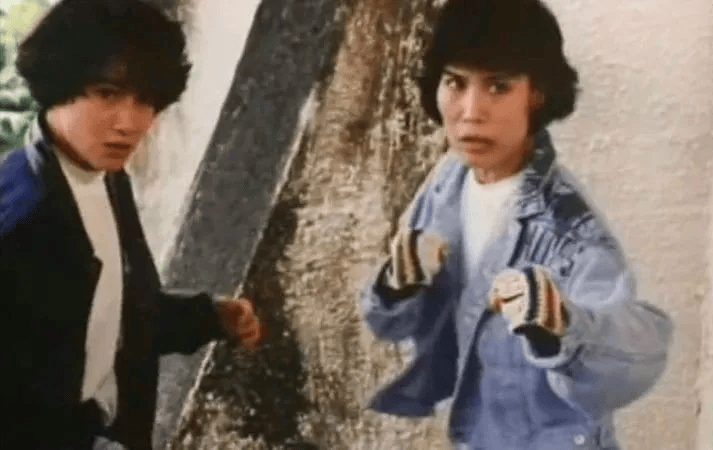 《轰天皇家将》(1990)《霸海红英》(1993)同样可以在亚马逊prime上