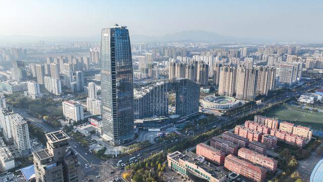 日照东港:向"新"而行 以"质"致远