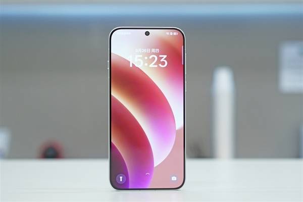 OPPO Find X8标配磁吸生态：打造大量配件 兼容苹果设备