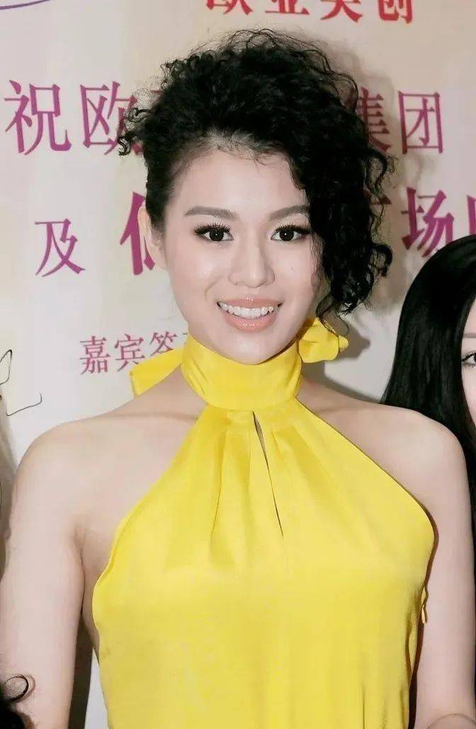 最丑港姐胡杏儿 与黄宗泽相恋8年