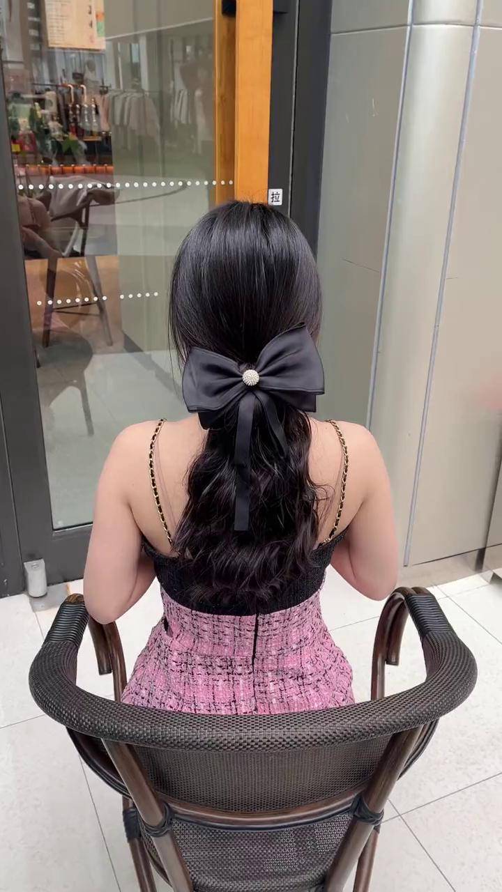 适合少发量姐妹的抓夹低马尾 ,快喊你的姐妹一起扎起来!