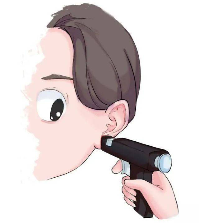 女孩打耳洞后,耳廓软骨保不住了