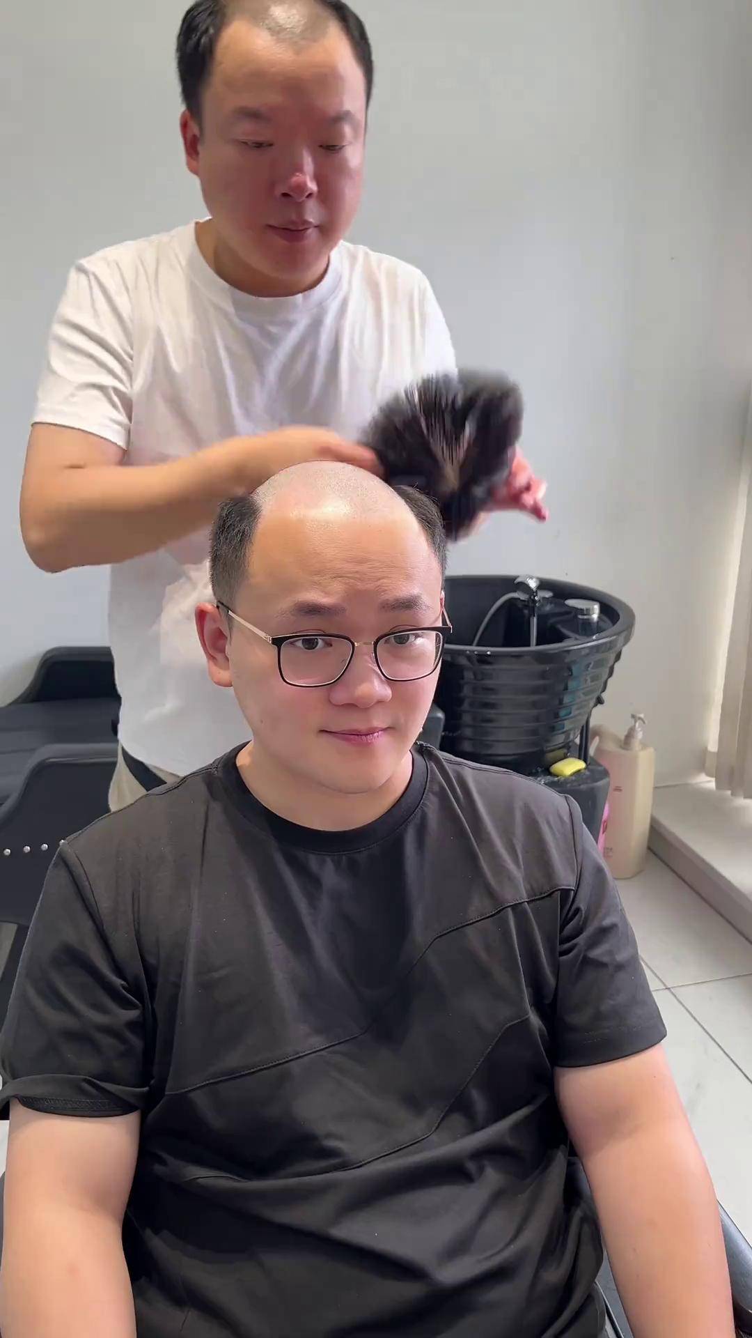 小伙明天即将步入婚姻的殿堂,祝:幸福美满!男天门 假发发型