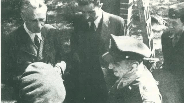 东风镇国史_钱学森_布劳恩_火箭