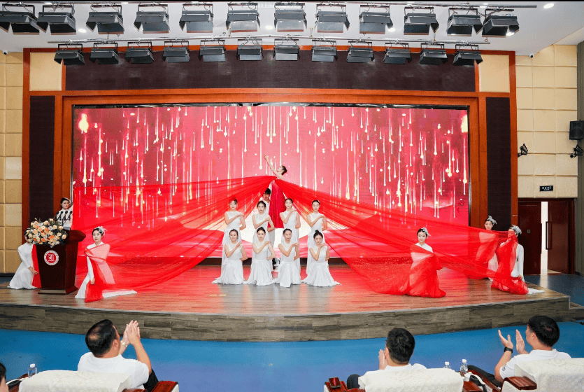 澳门城市大学福建校友会换届大会暨福建招生宣讲会在我校举行