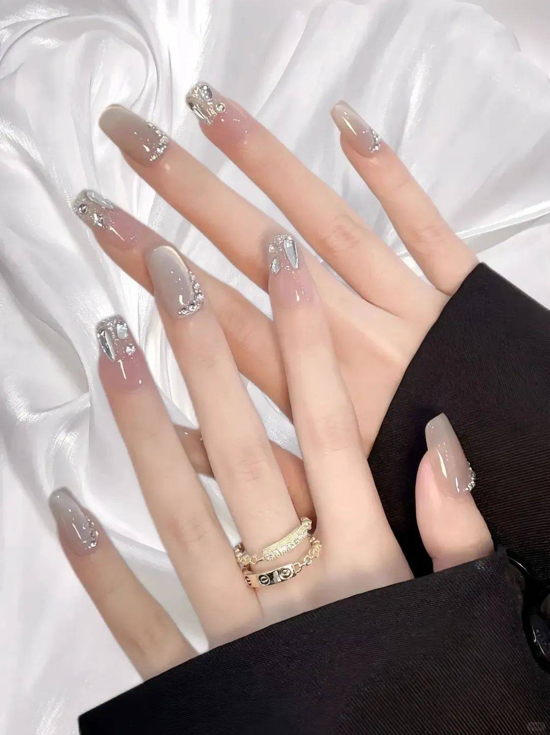 美甲 | 温柔显白裸色猫眼美甲