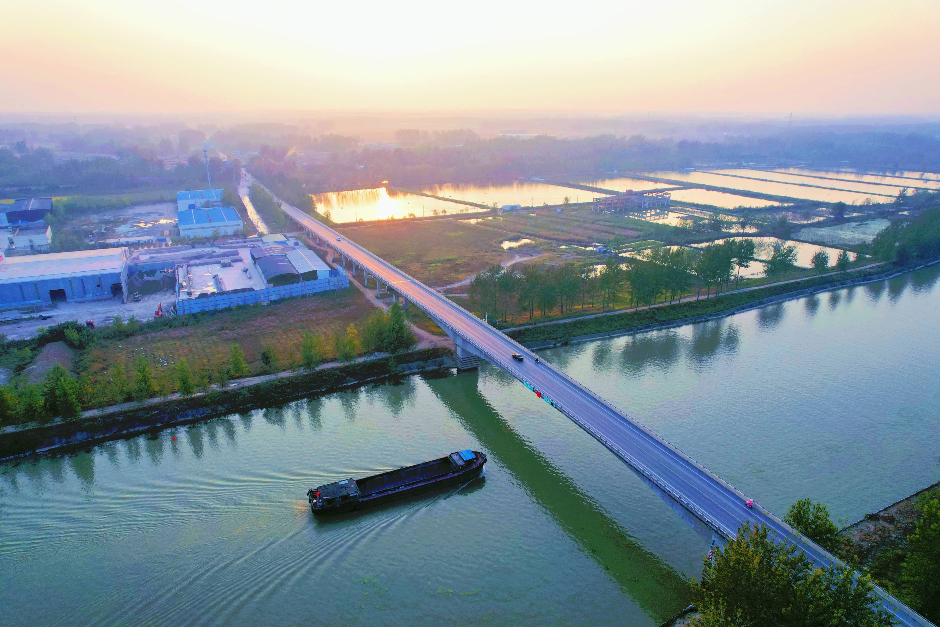 京杭运河宿迁段综合整治工程通过交工验收