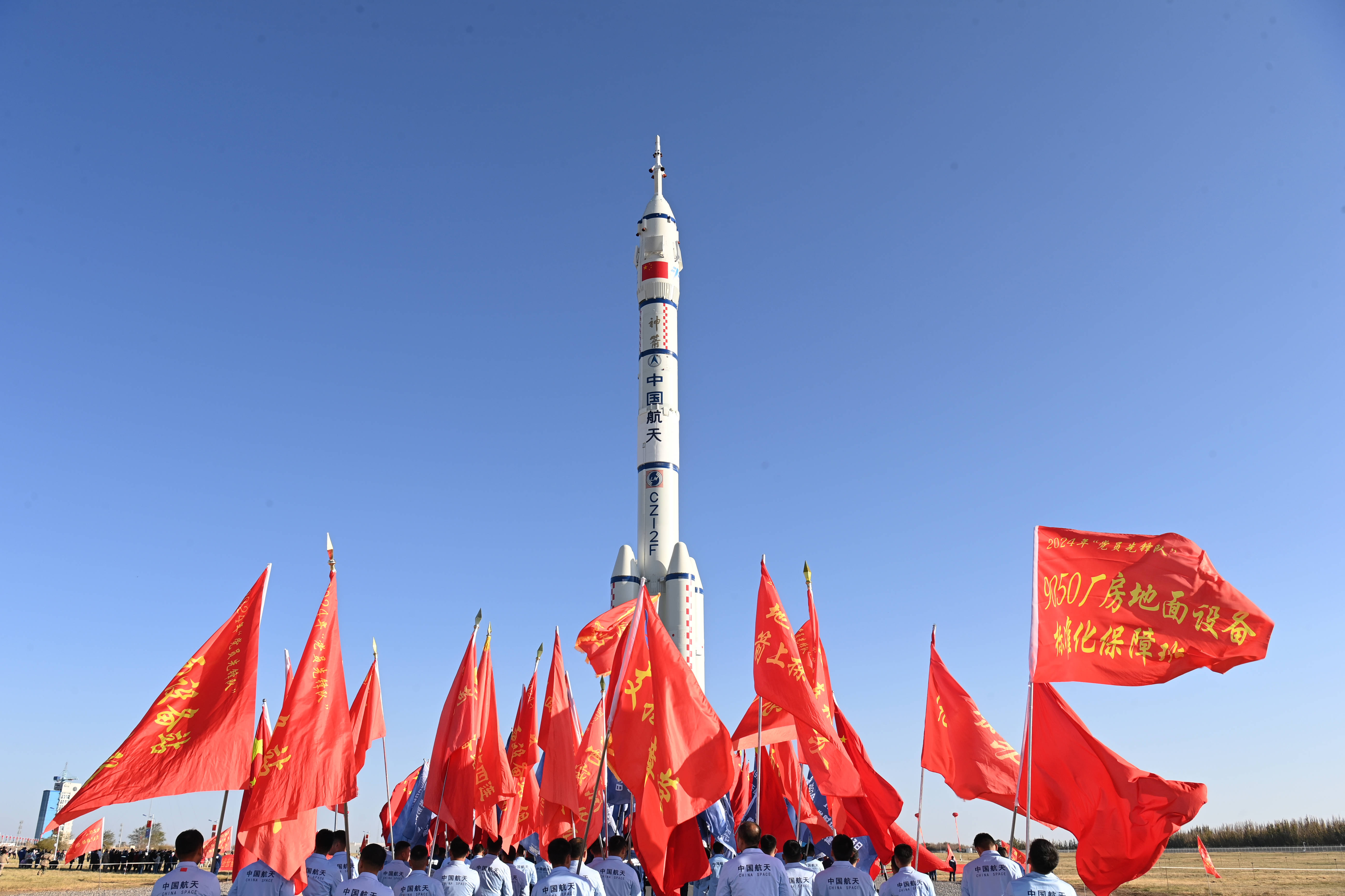 新华社图据中国载人航天工程办公室介绍,空间站应用与发展阶段飞行