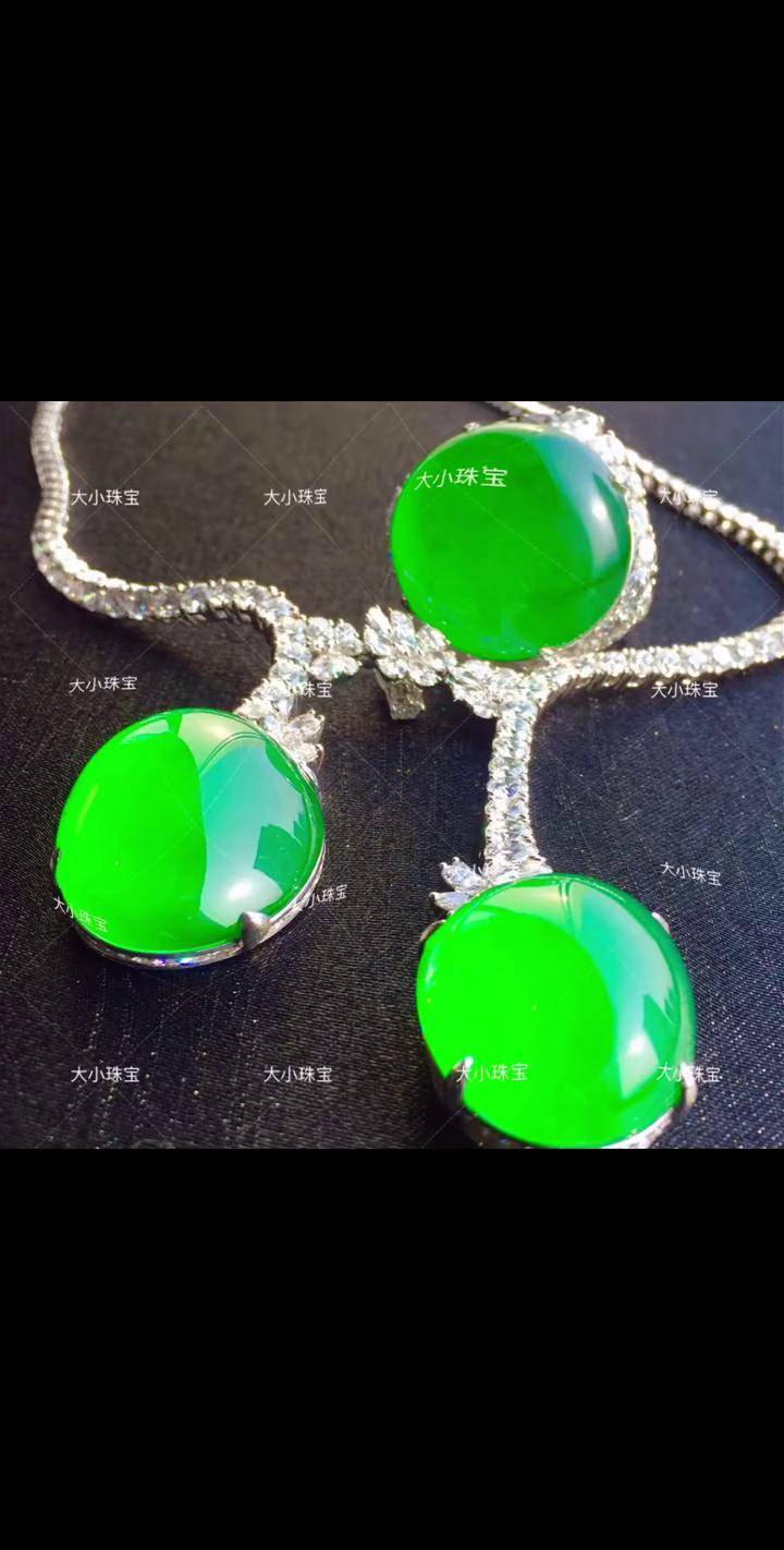 天然翡翠 以翠会友 高级珠宝 翡翠蛋面 翡翠蛋面项链