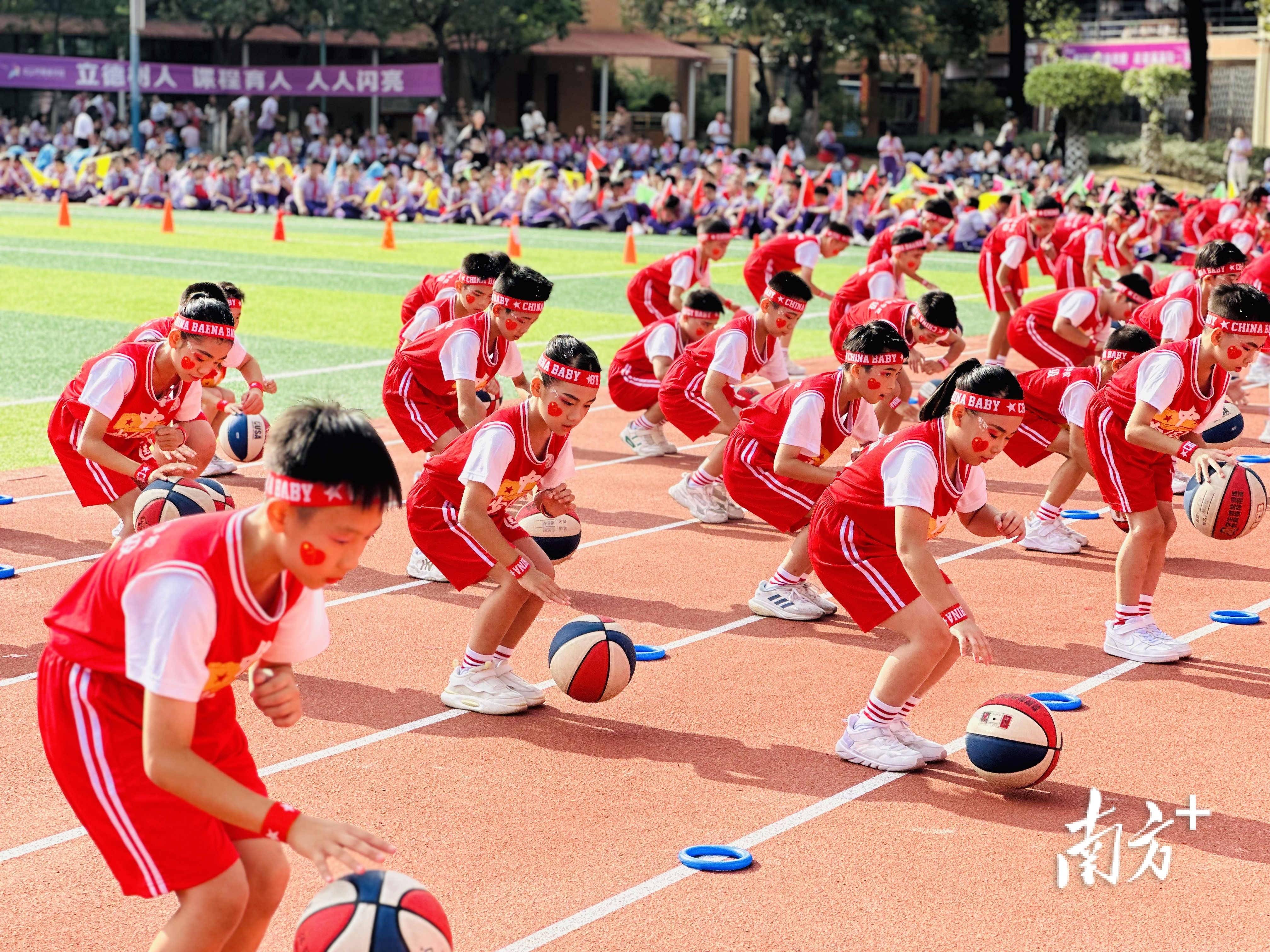 中山市丽景学生坠楼图片