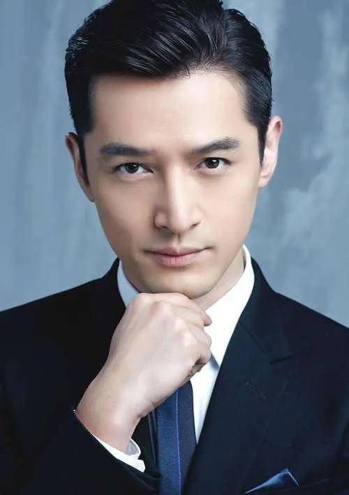 胡歌:实力演员的情感智慧与事业成就