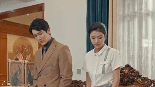 慕景渊错误地相信了夏楚楚的挑拨,愤而提出离婚,夏晚晴心碎离开,带着