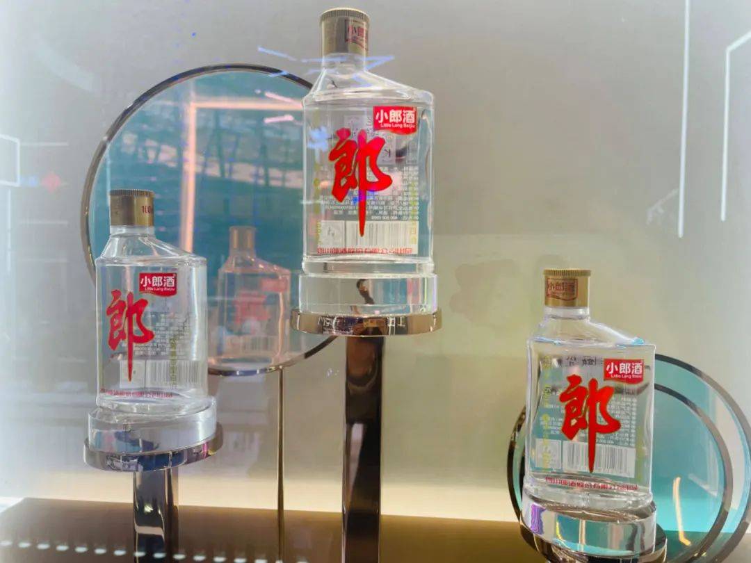只因名字带“郎”便被郎酒索赔1.96亿!夜郎古酒回应:将上诉维权 只因名字带“郎”便被郎酒索赔1.96亿!夜郎古酒回应:将上诉维权