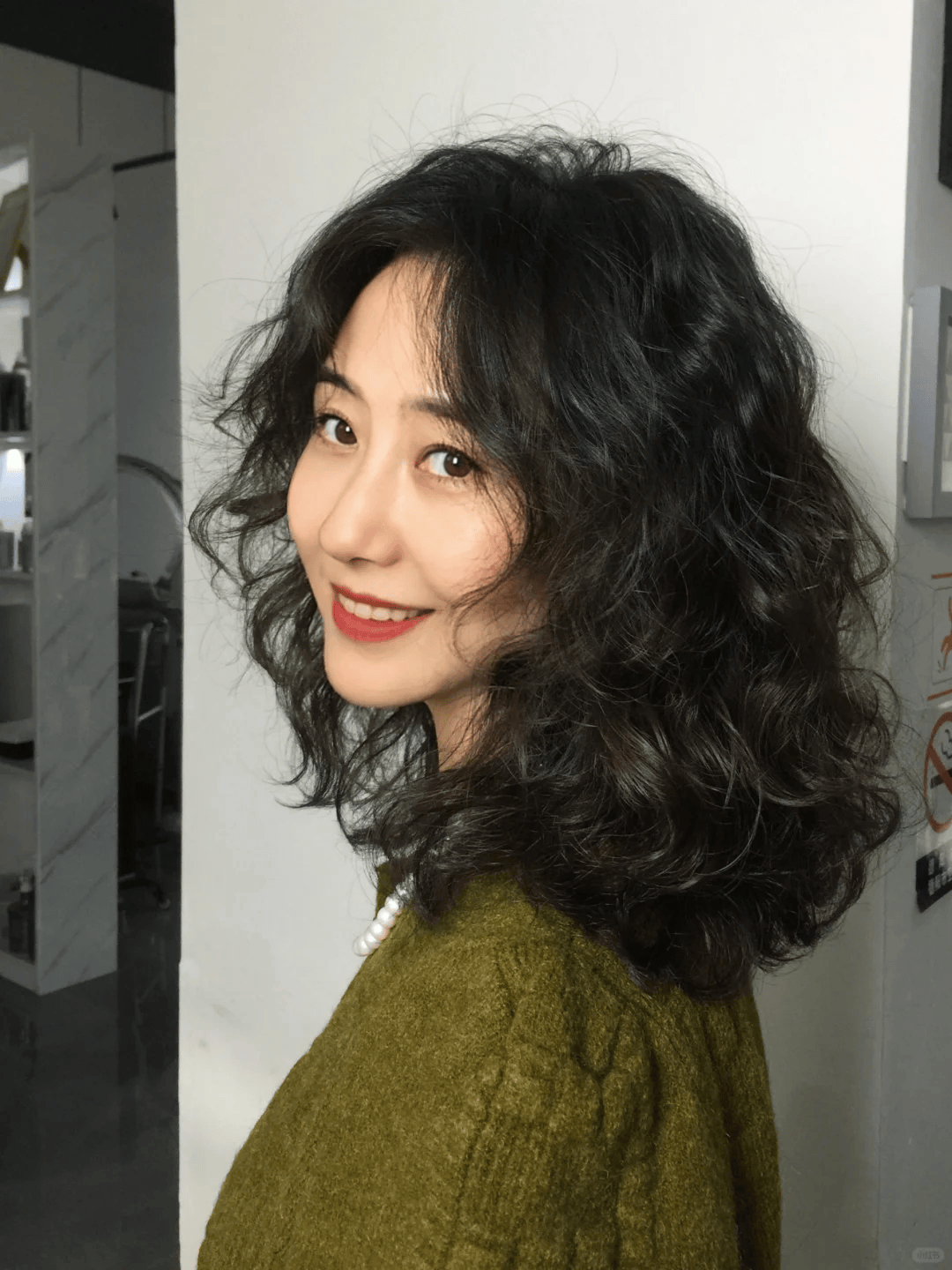 法式慵懒烫锁骨发,真的是美到爆炸!