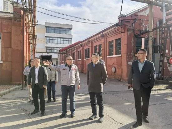 天津公司董事长郭涂伟,集团基础设施部总经理兼天津公司副董事长冯军