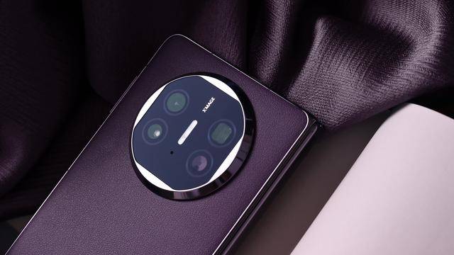 华为Mate X6折叠屏新品曝光：家族化设计再升级