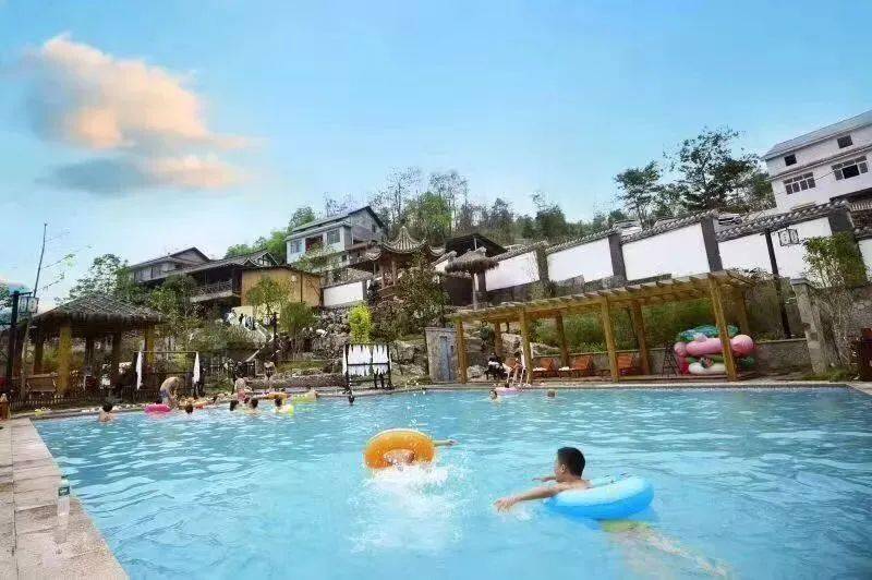 凛冬已至,赴一场温泉之约,热水塘温泉山庄静候君来!