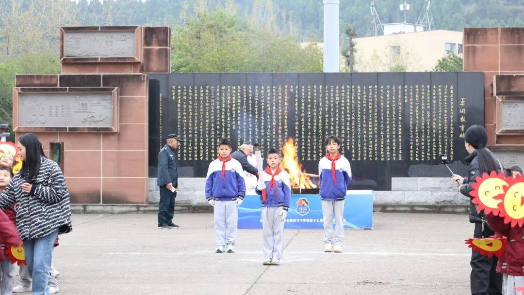 遂宁安居育才中学校图片