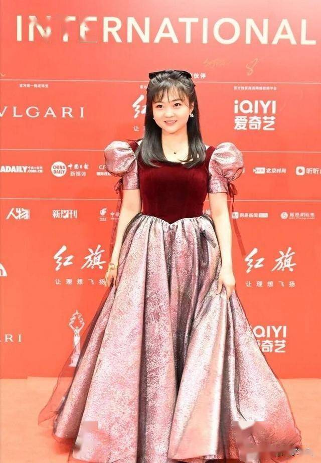 08年北京奥运,林妙可假唱对比杨沛宜真唱,如今二人境况截然不同