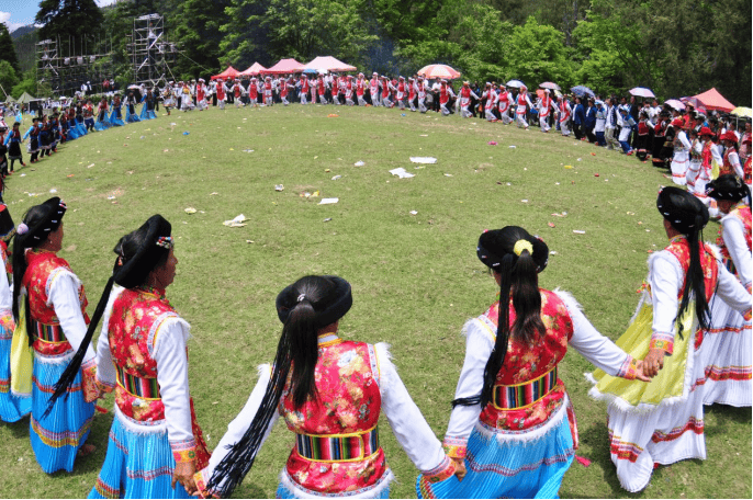 普米族锅庄舞兰坪图片