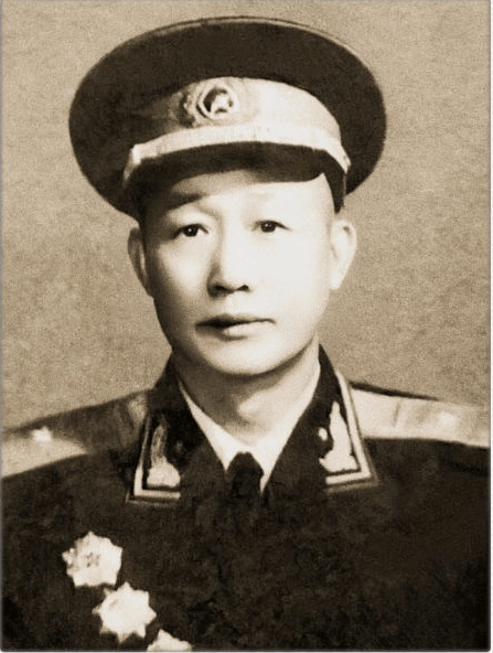 李钟奇将军家人图片