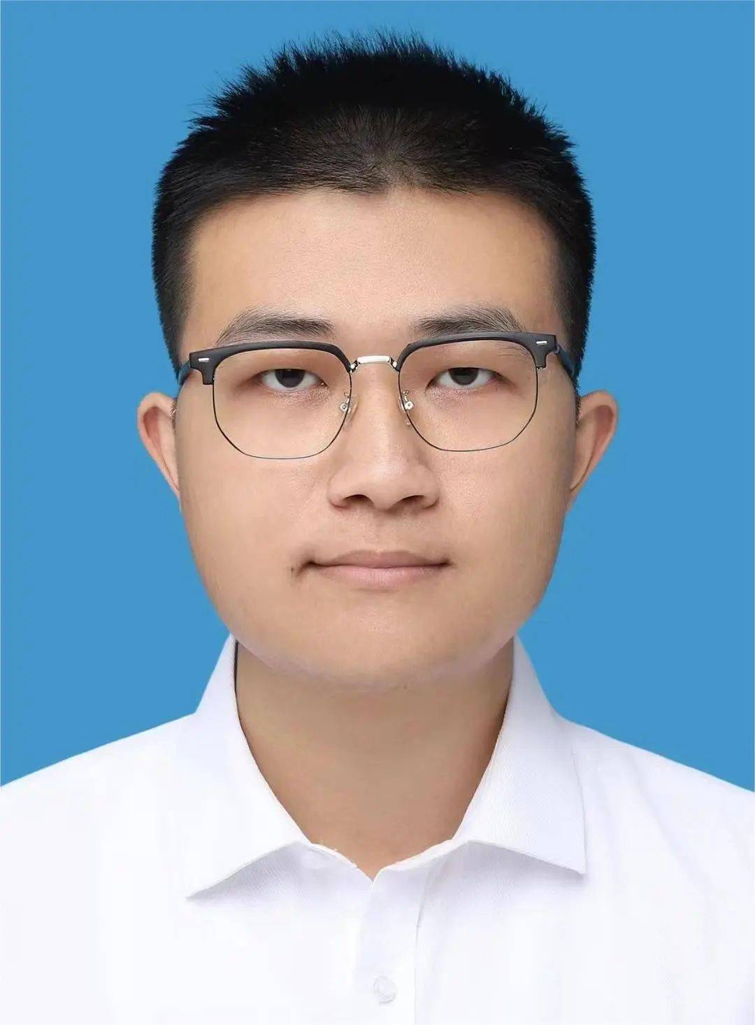 李璐阳中国医科大学空军特色医学中心肝胆外科2022级研究生在读本科