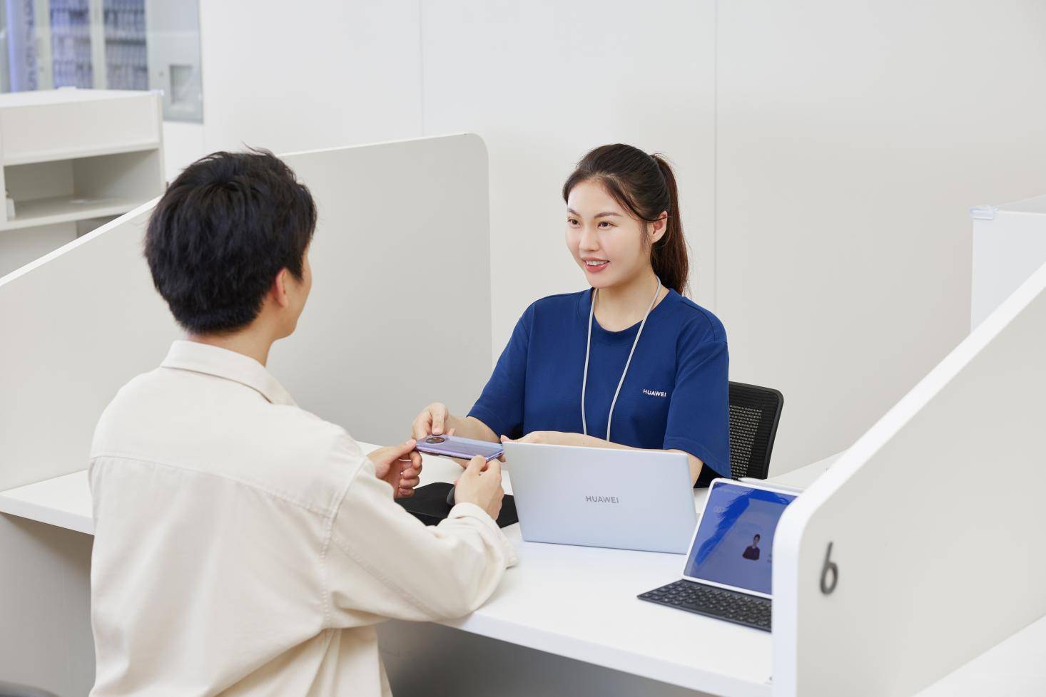 华为服务日惊喜加码2025年升级三大权益惠及更多消费者欧博体育官网(图1)