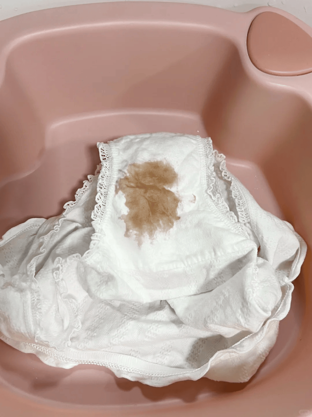 洗干净一条黄黄的内裤,竟然这么简单!