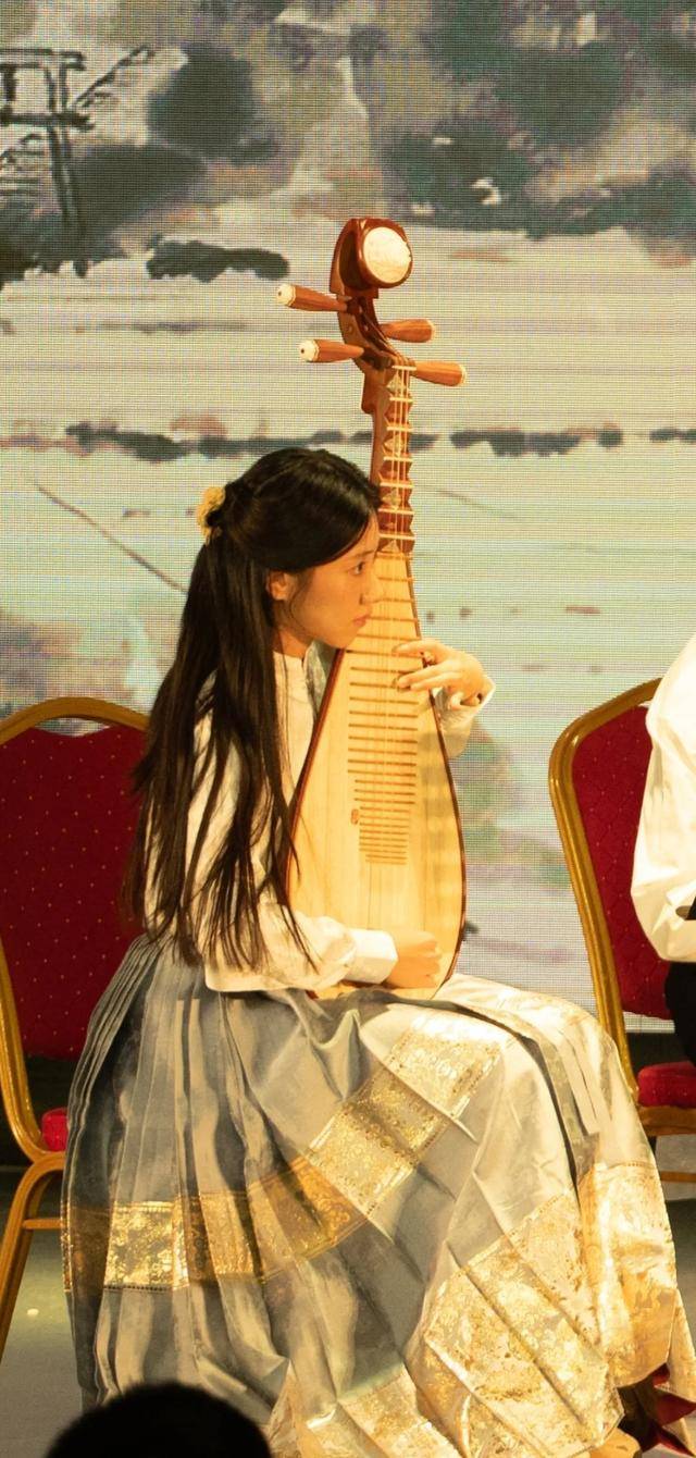 女子考研失败后到北大当保安