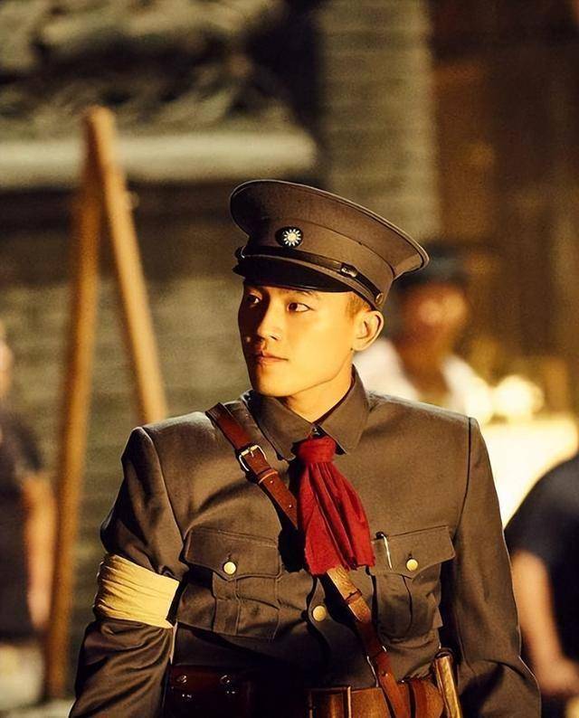 事实证明,不拍戏就消失的欧豪早已走上另一条道路,陈道明说对了