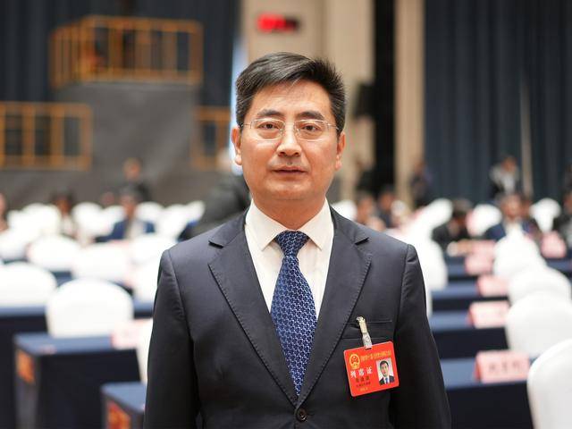 济南市园林和林业绿化局局长周建国：新打造共建花园50处让“星点绿”逐步成为“满堂红”欧博体育登录(图1)
