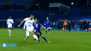 半场-米兰暂0-1萨格勒布迪纳摩 加比亚后场送礼穆萨染红