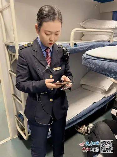 从甘肃天水来到江西南昌 一位母亲的“反向春运”