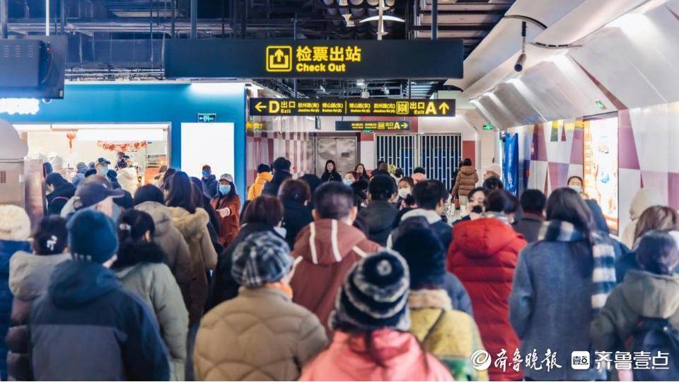 累计送客677万人次，春节假期地铁撑起公共交通“半边天”_青岛_服务_乘客
