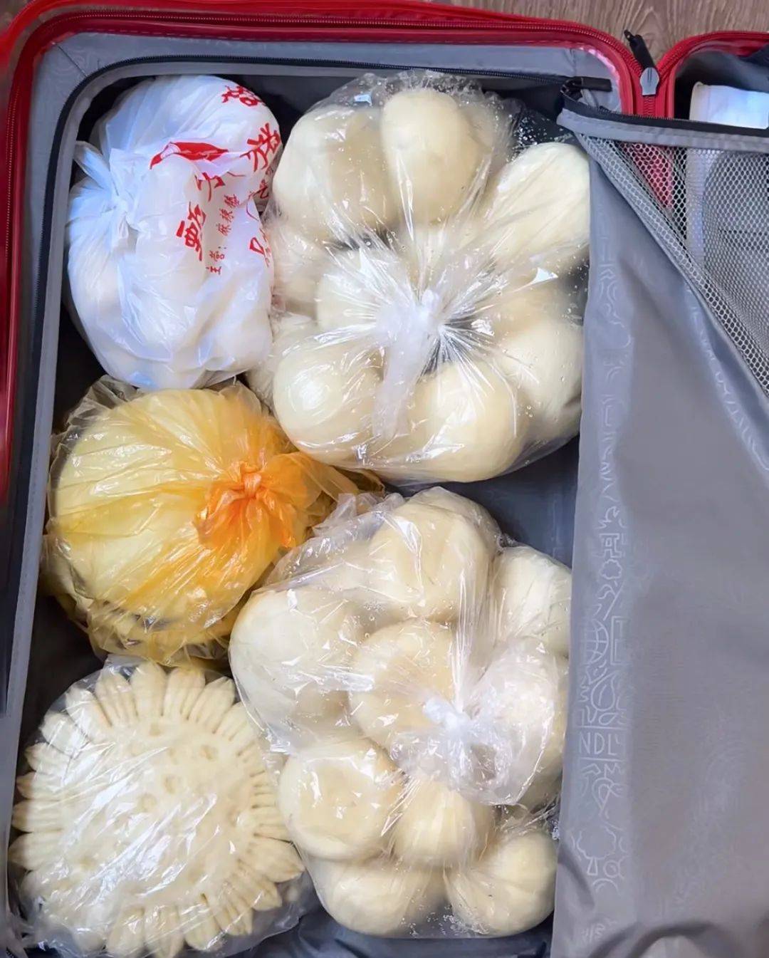 “绷不住了”一组监控OB电竞入口意外爆火网友直呼泪目(图6)