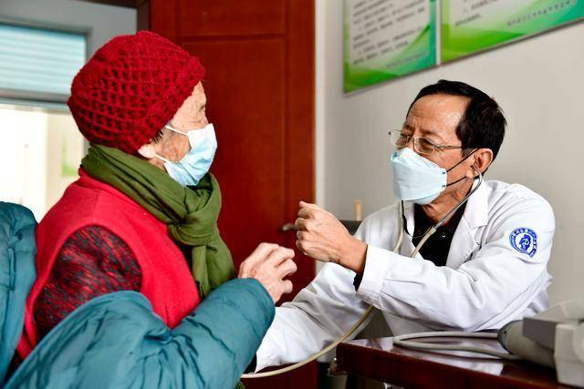 惊！眼睛细微变化或能判断高血脂是否远离脂肪肝 眼睛——高血脂与脂肪肝之间的健康警示器