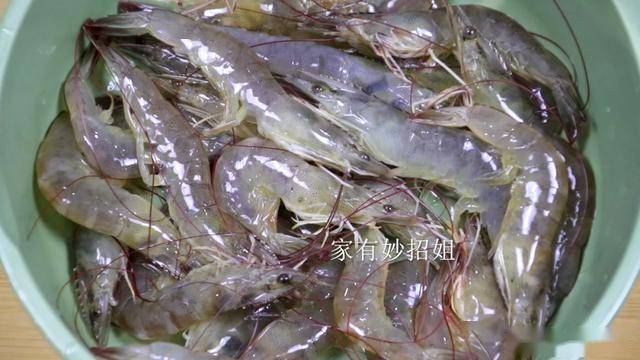 美味水煮虾：掌握技巧，鲜嫩Q弹不是梦