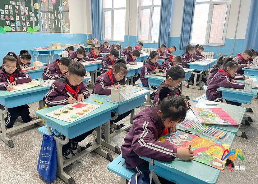 童心绘榜样小手传大爱丨上党区柳林学校雷锋日多维实践润童心