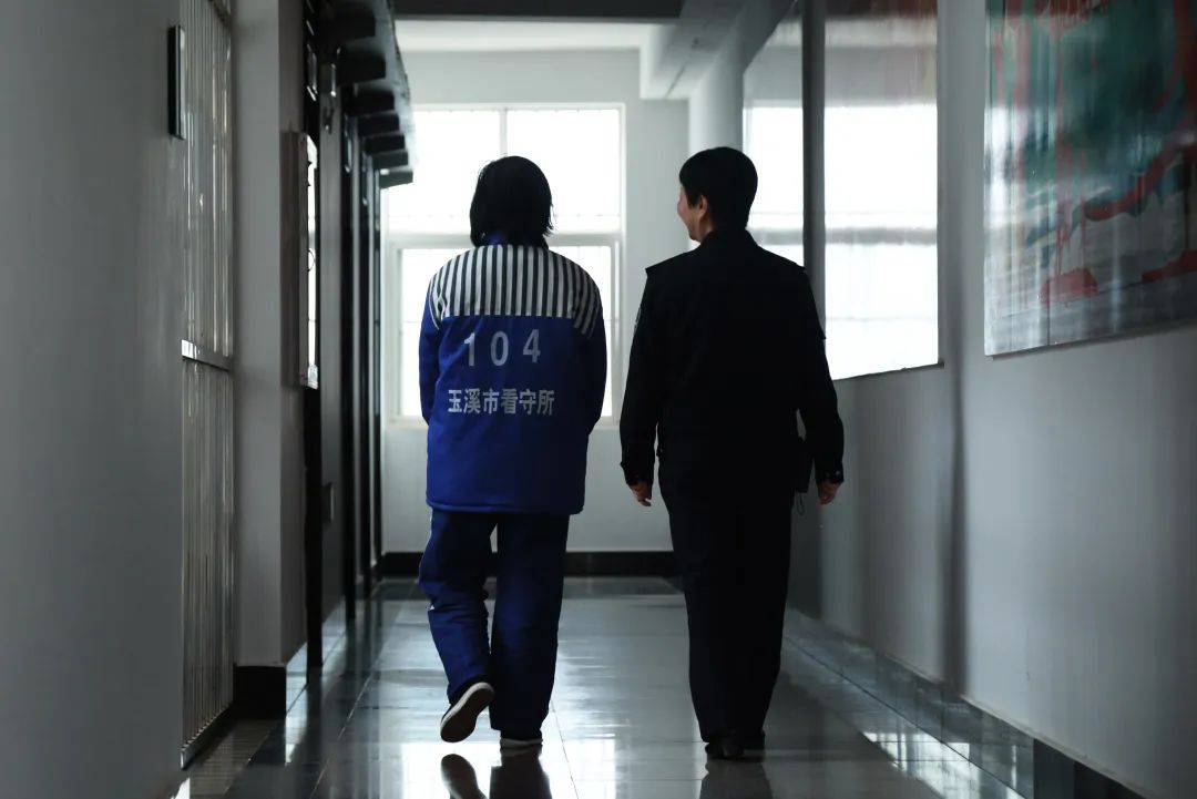 三八节特辑·她力量丨她们在"回字形"里开了一扇"窗"