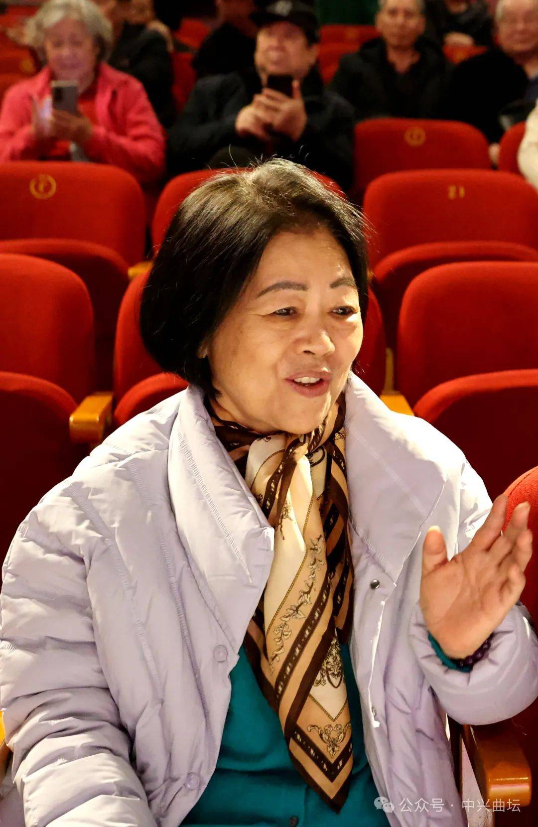 的三弦演奏家89岁贾庆华先生及新中国培养第一代鼓曲老艺术家赵秀芬