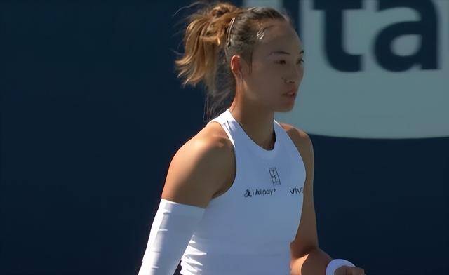 郑钦文迈阿密站强势晋级，2-0横扫戴维斯挺进32强