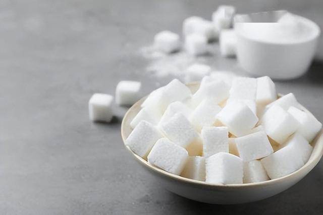 警惕！这些食物正悄悄加重冠心病病情