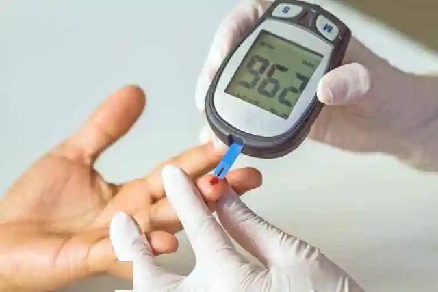 高血糖人群午睡指南：细节决定健康，高血糖人群午睡，可能带来这些身体变化！