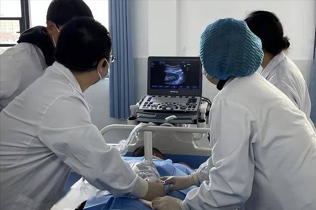 糖尿病与水的奇妙联系，你知道吗？，喝水：糖尿病控制的关键法宝