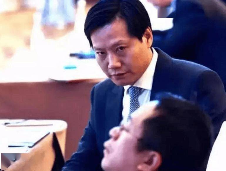 从青涩少年到魅力企业家，雷军气质进化大揭秘