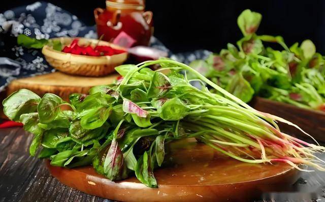 清明时节，吃这几道菜开启健康春天，春季养生佳肴，清明前后的美食秘籍