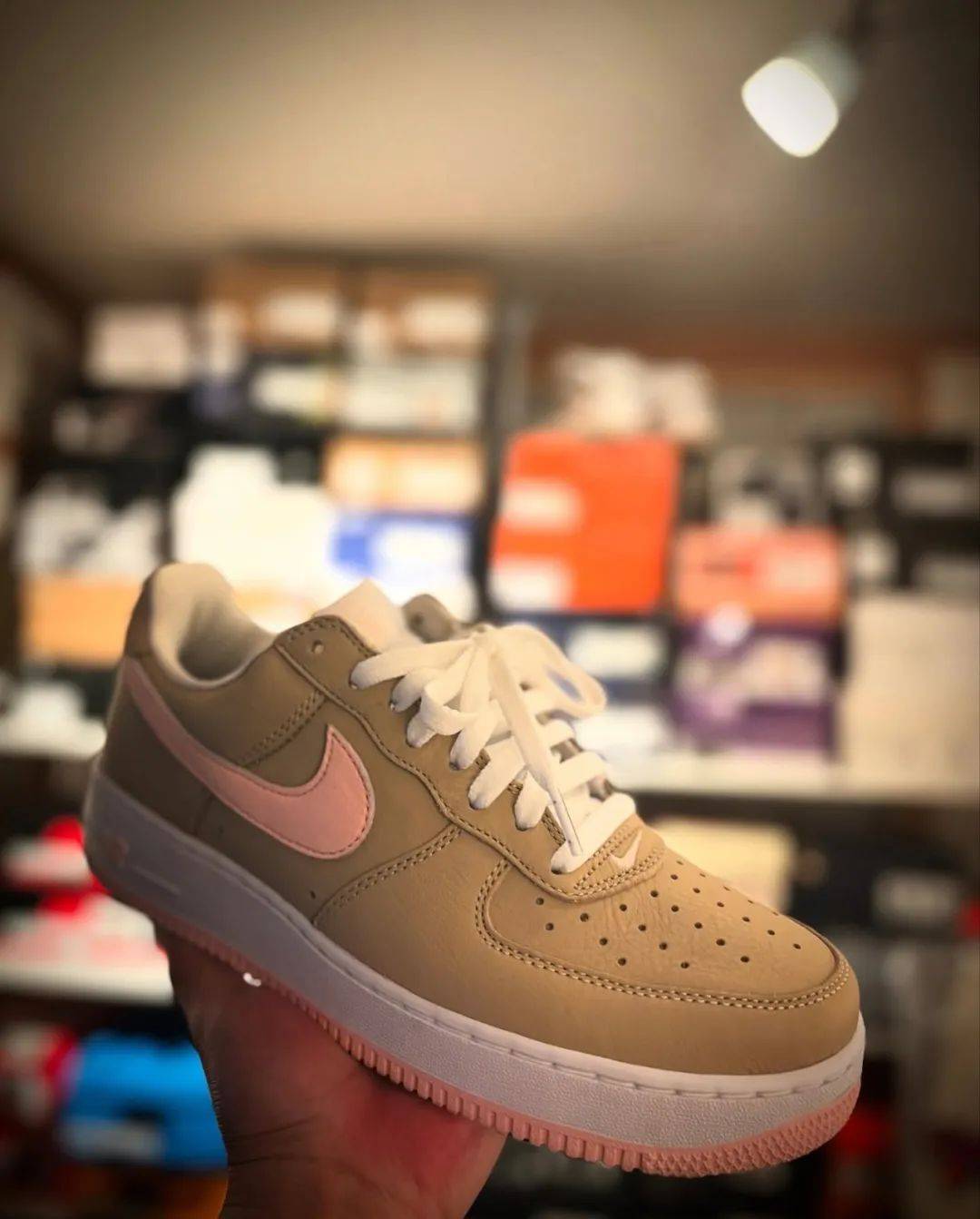 专门拿黎放鞋盒真系好羡慕你哋可以有一个货架nike air force 1 linen