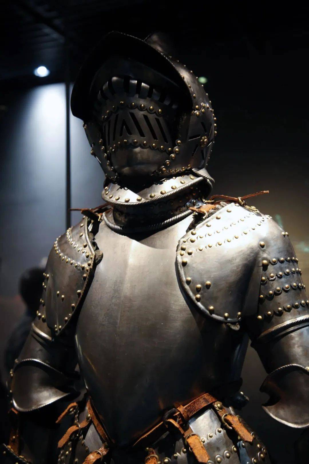 欧洲骑士盔甲免费试穿!